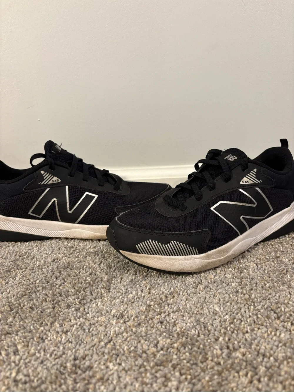 New Balance 545 Men’s Athletic Sneaker Lace-Up Low Top Black/White GK545BO1 Sz 7